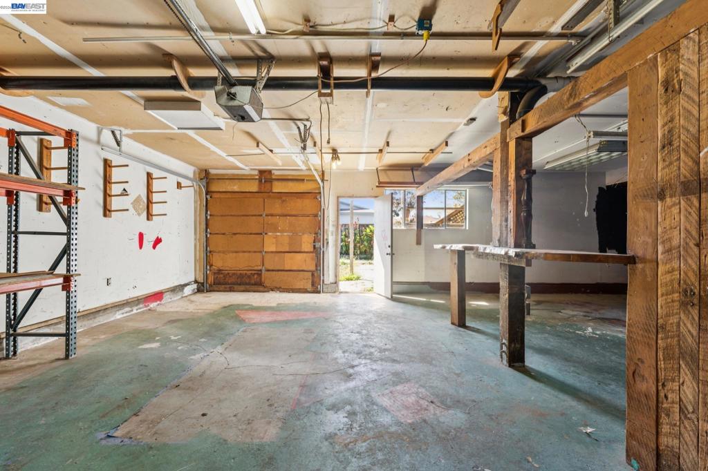 1715 Bay St Property Photo 93