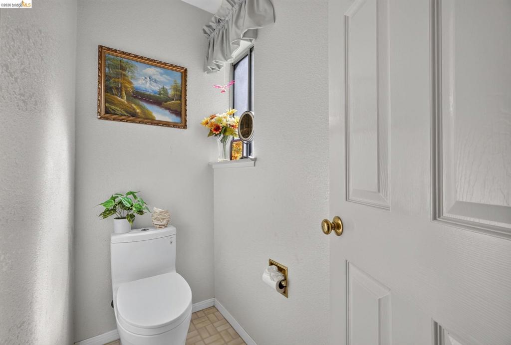 427 White Oak Ct Property Photo 39