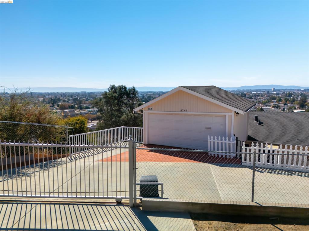 8745 Burr St Property Photo 2
