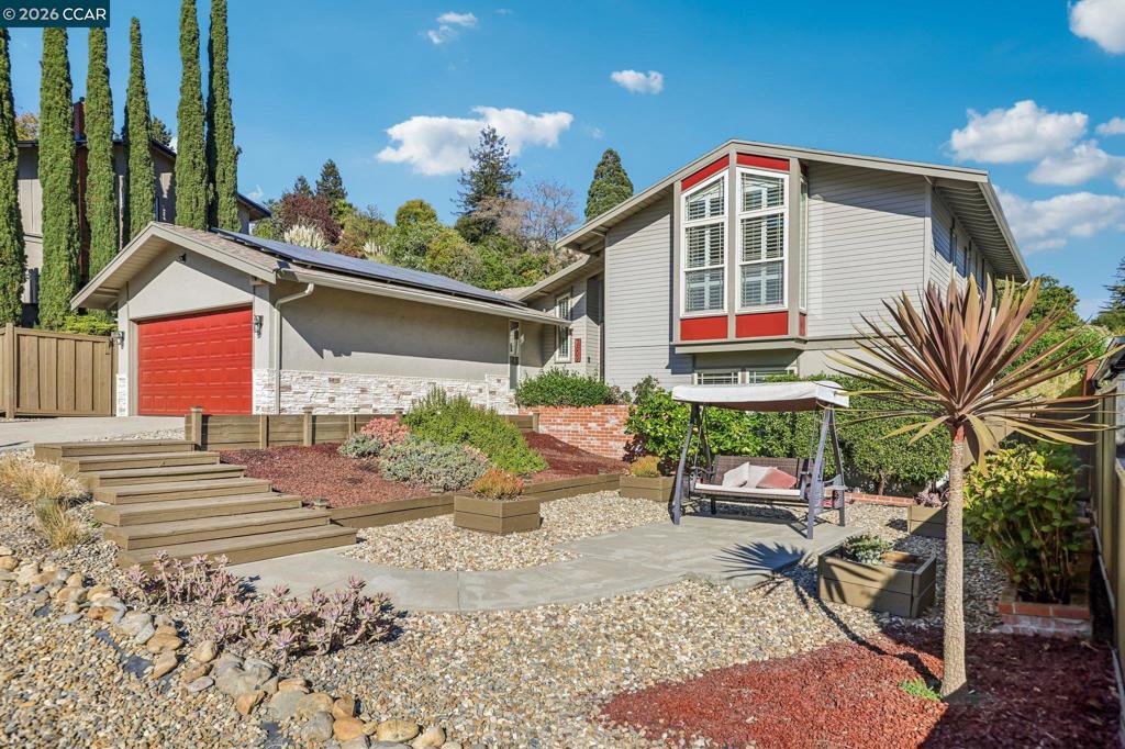 2609 Moraga Dr Property Photo 3