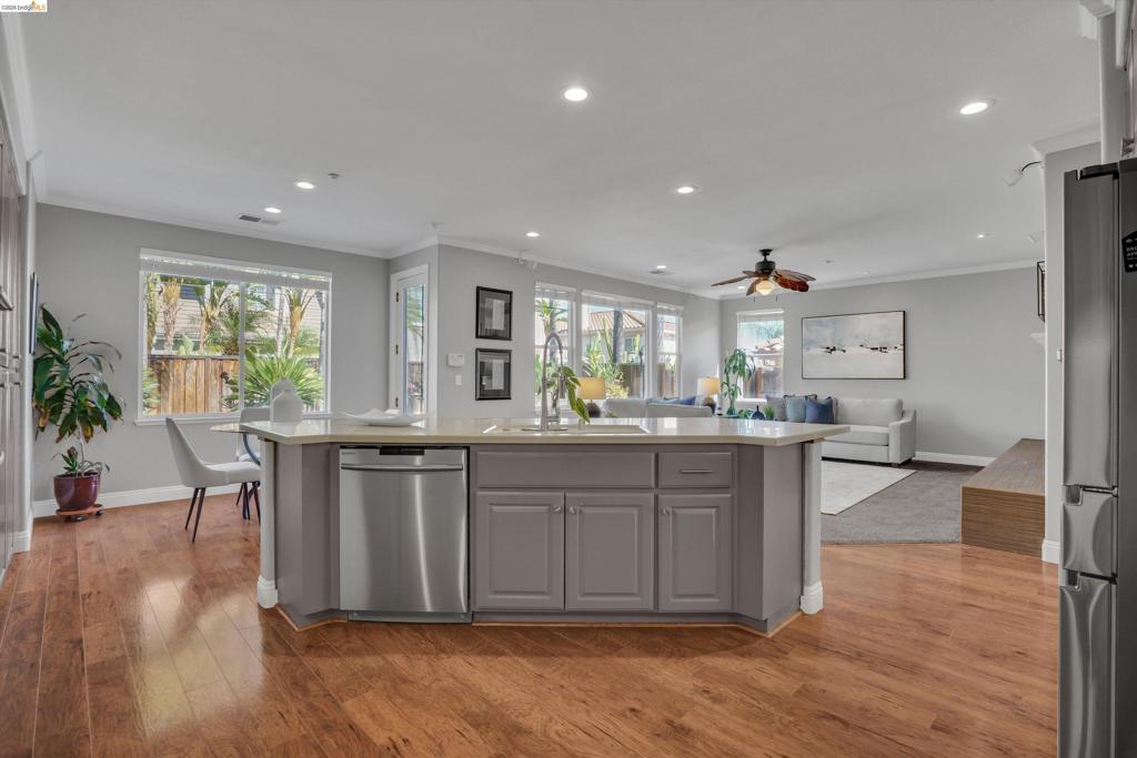 184 E Country Club Property Photo 11