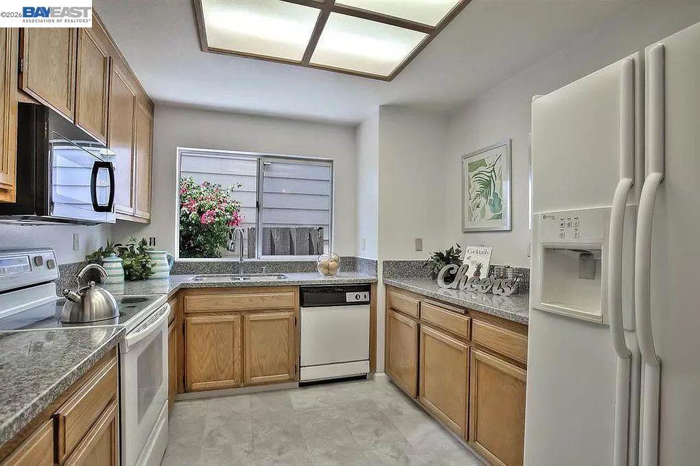 6481 Potrero Dr Property Photo 8