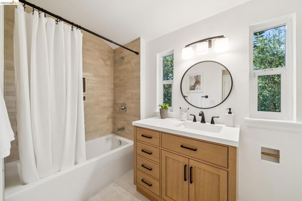 2556 Carisbrook Dr Property Photo 38