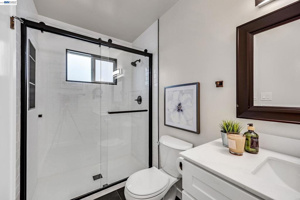23070 Glenn Ellen Property Photo 15