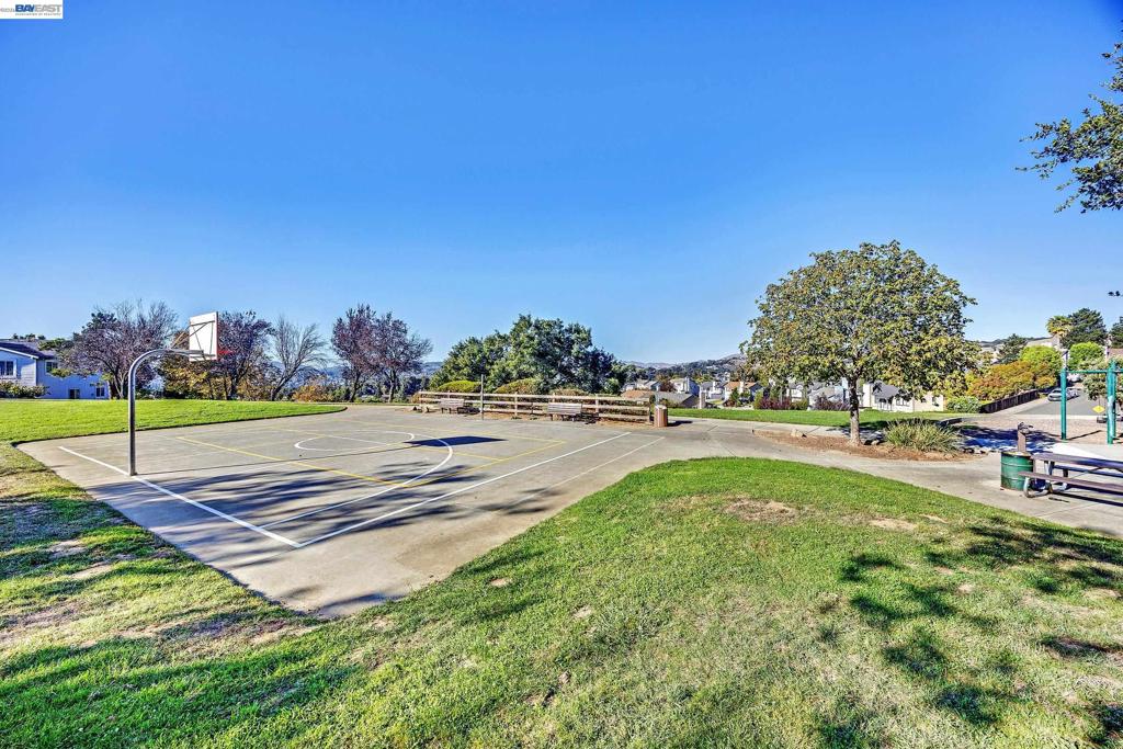 23070 Glenn Ellen Property Photo 29