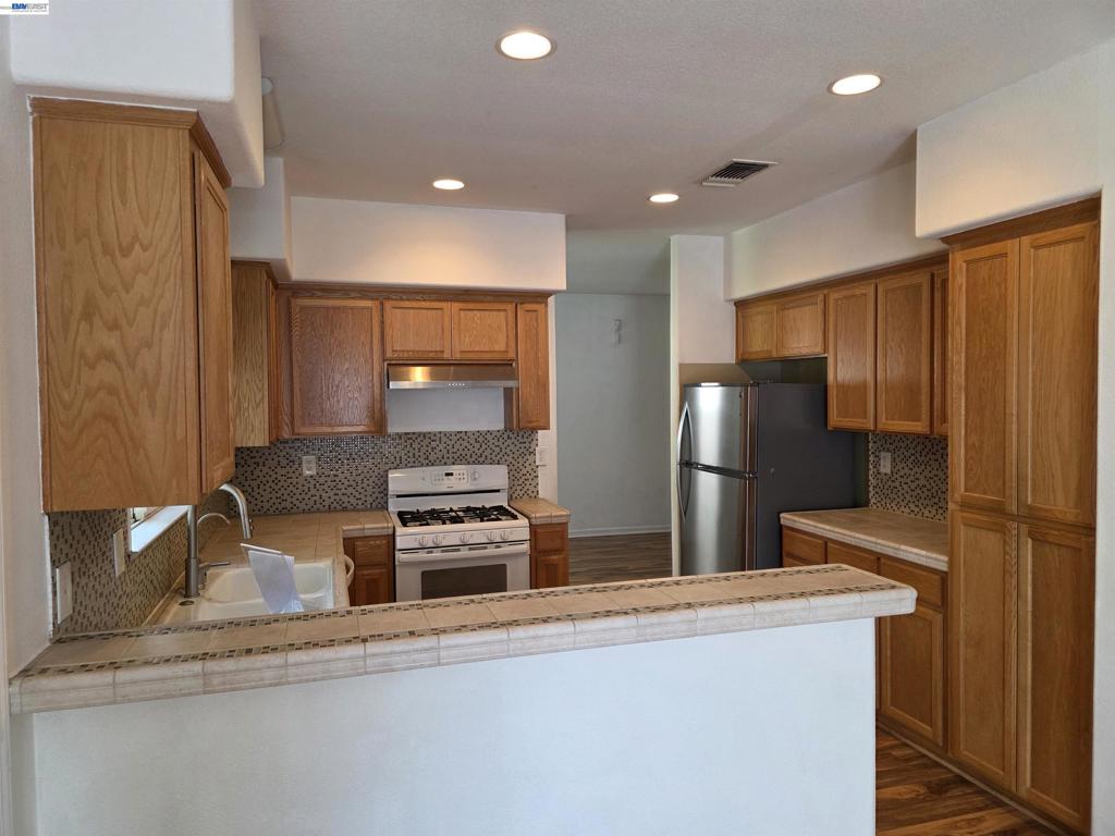 4341 Burr Ct Property Photo 5