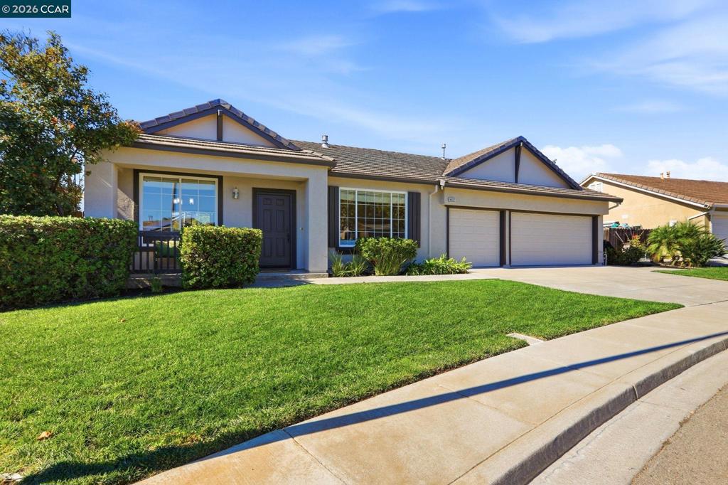 4457 Mira Loma Dr Property Photo 6