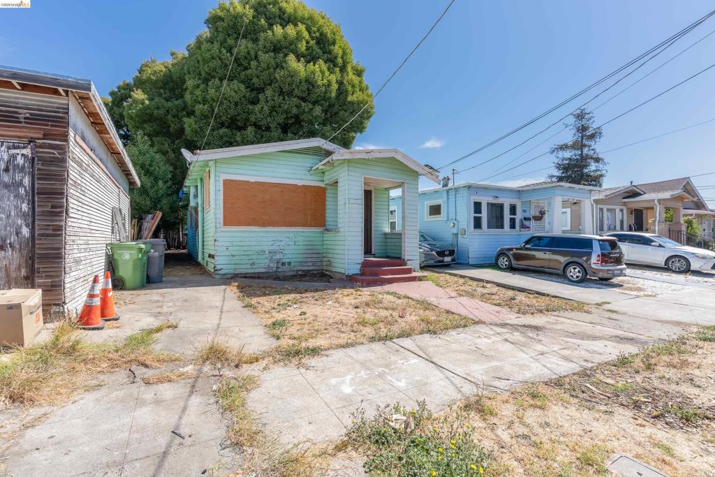 7014 Holly St Property Photo 1