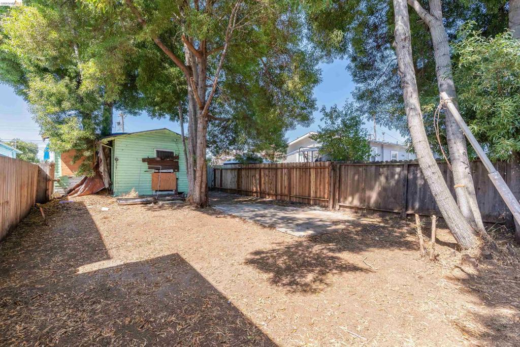 7014 Holly St Property Photo 15