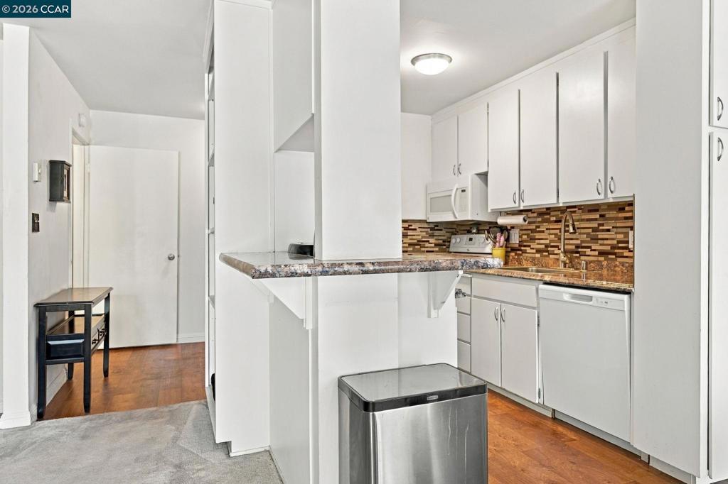 1036 Oak Grove Rd 109 Property Photo 8
