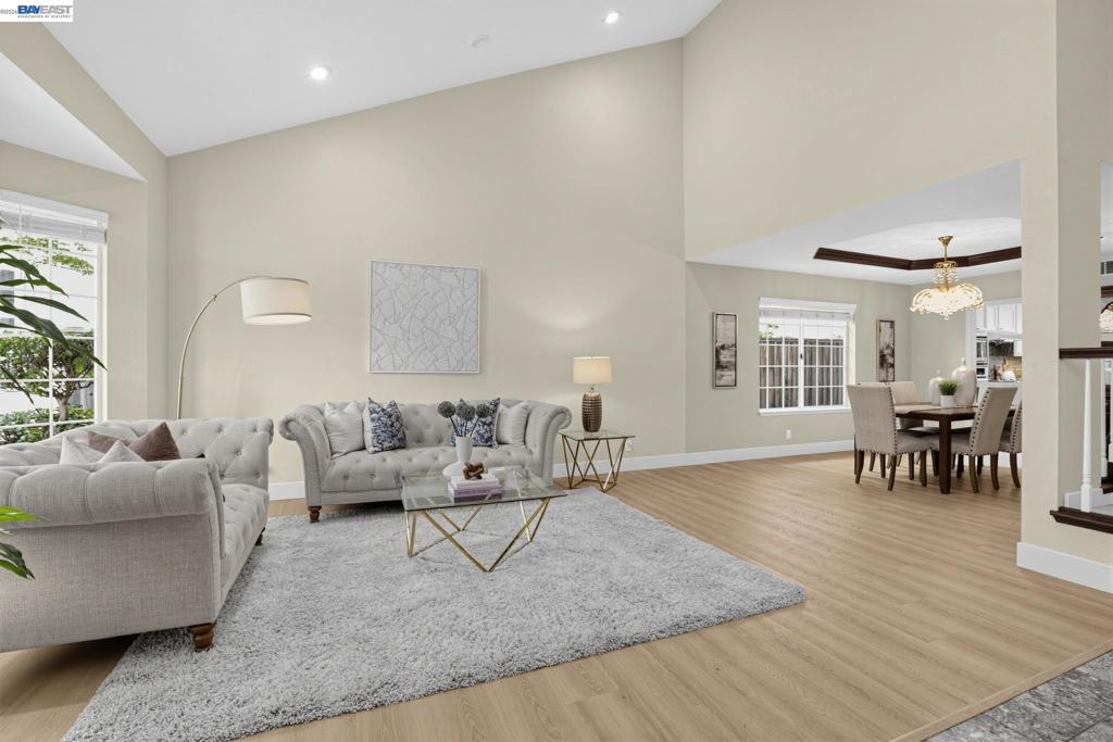 128 Summerset Ct Property Photo 10