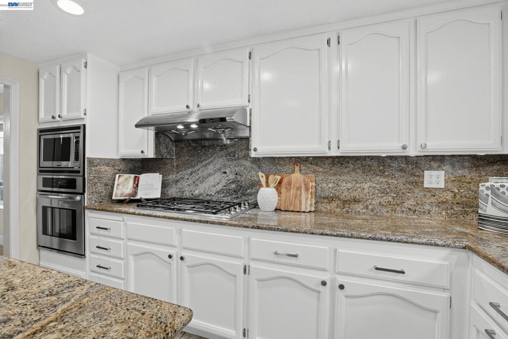 128 Summerset Ct Property Photo 14