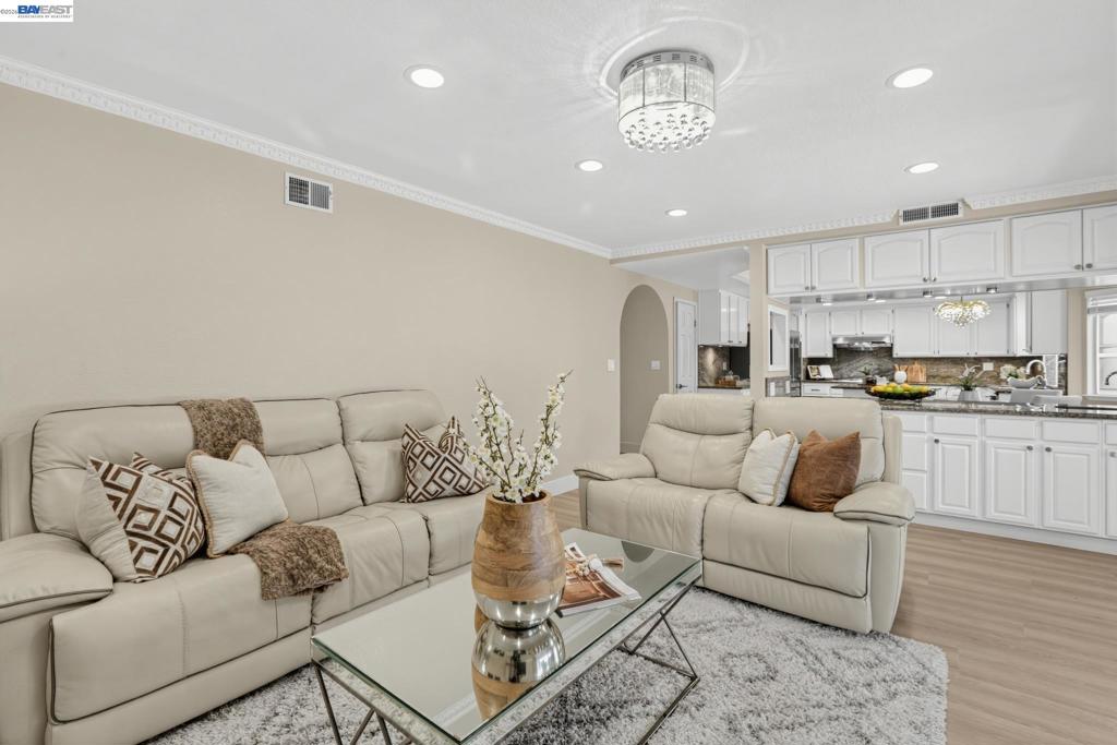 128 Summerset Ct Property Photo 21