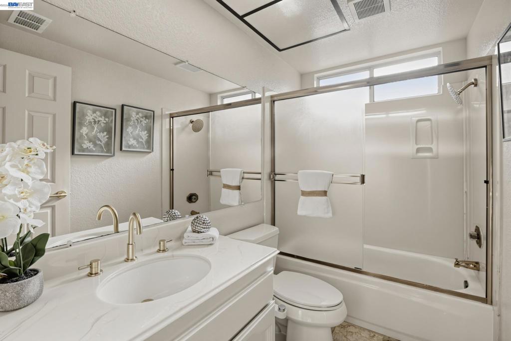 128 Summerset Ct Property Photo 40