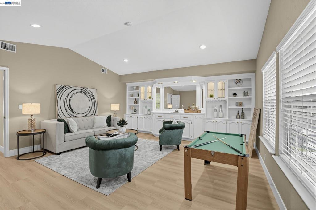 128 Summerset Ct Property Photo 42