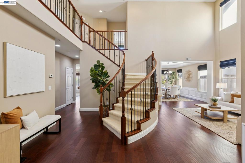 9 Tullach Pl Property Photo 2