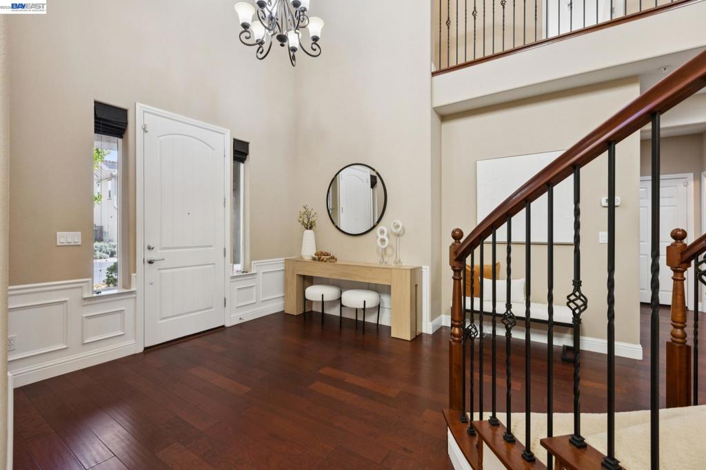 9 Tullach Pl Property Photo 3