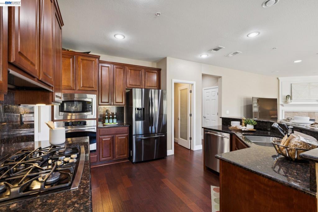 9 Tullach Pl Property Photo 19