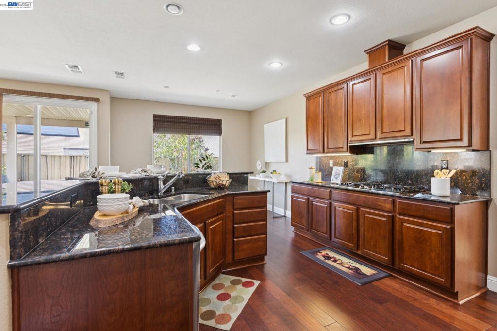 9 Tullach Pl Property Photo 25