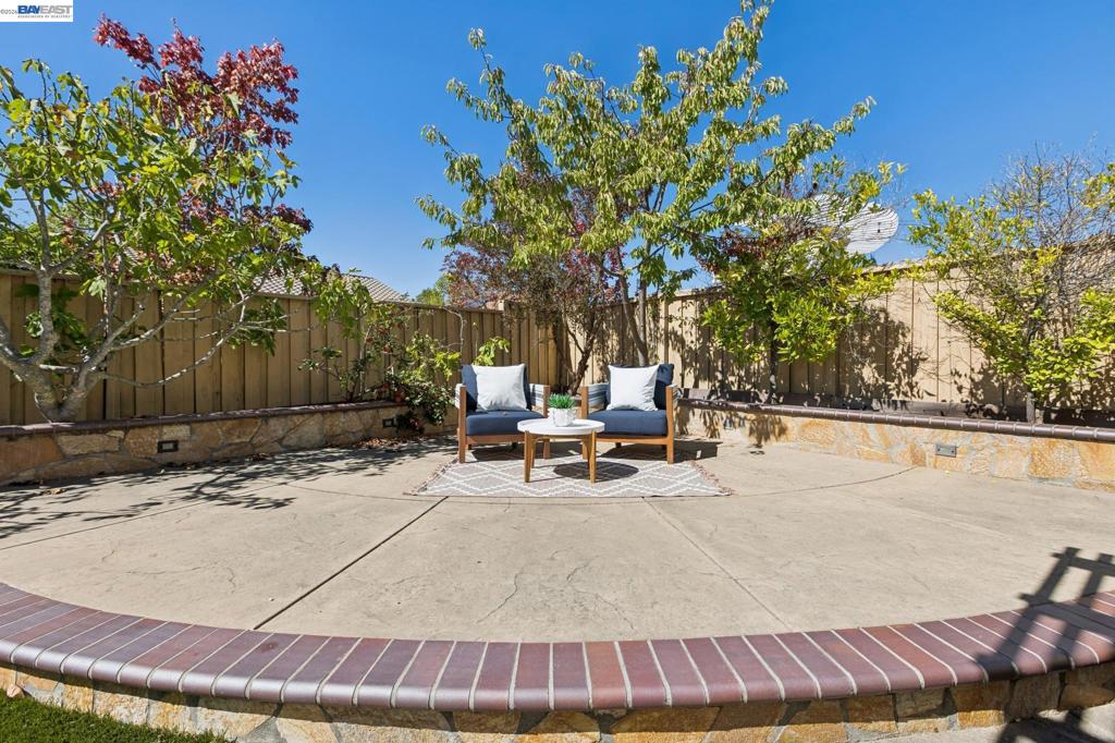 9 Tullach Pl Property Photo 75