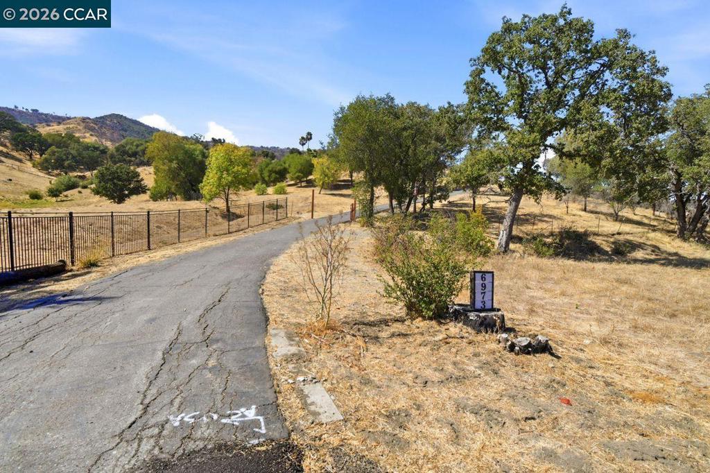 6973 Pleasants Valley Rd Property Photo 10