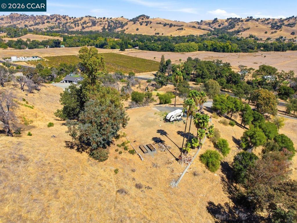 6973 Pleasants Valley Rd Property Photo 13