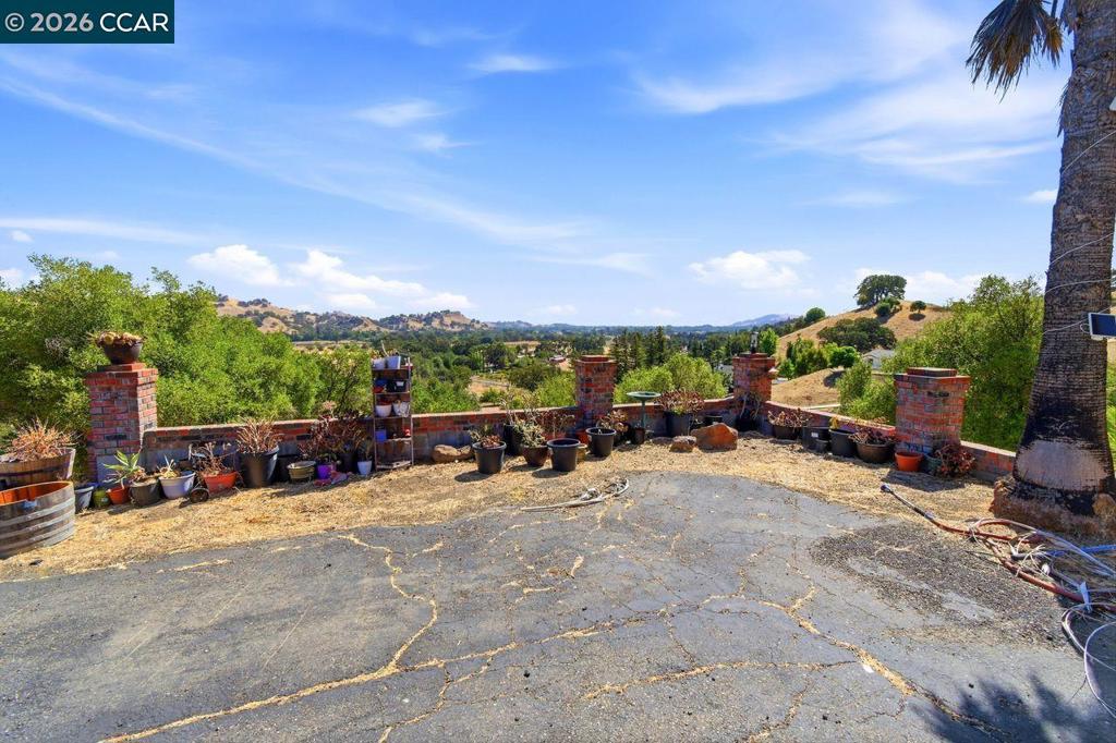 6973 Pleasants Valley Rd Property Photo 14