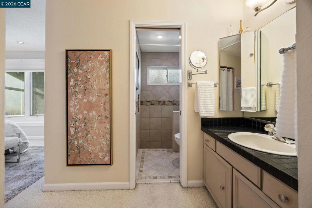 486 Viking Dr Property Photo 27
