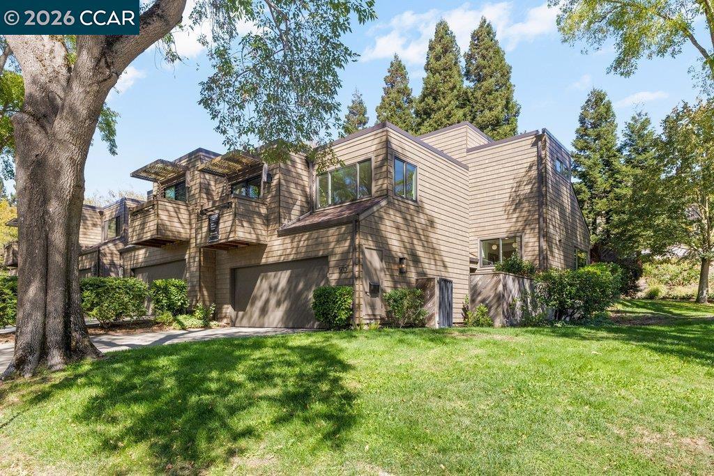 500 Monarch Ridge Dr Property Photo 2