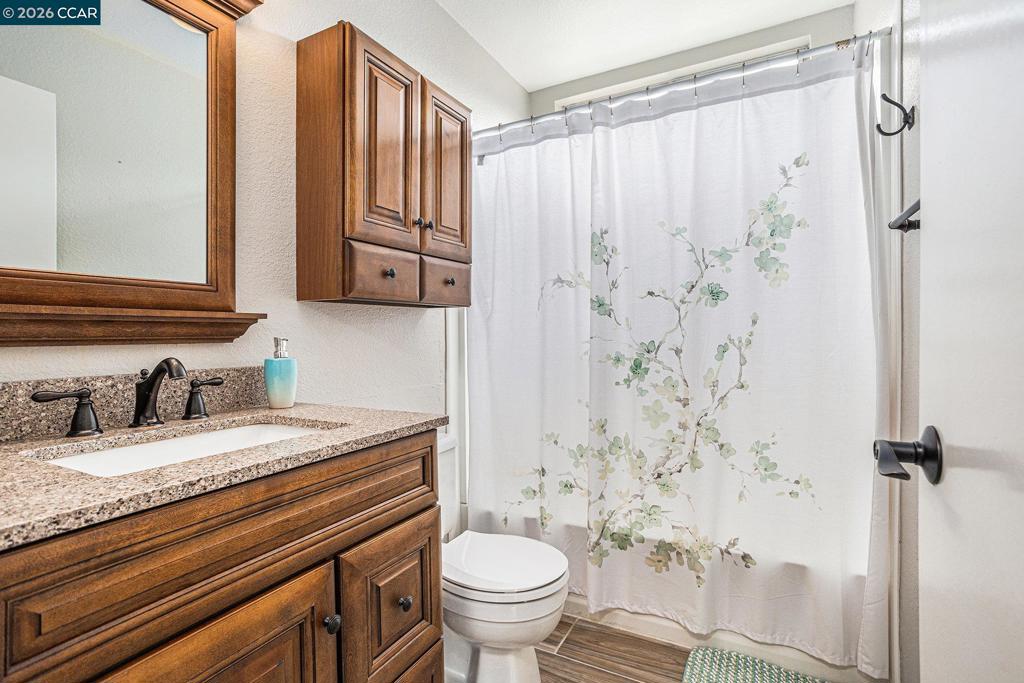 100 Bear Cove Ct Property Photo 23