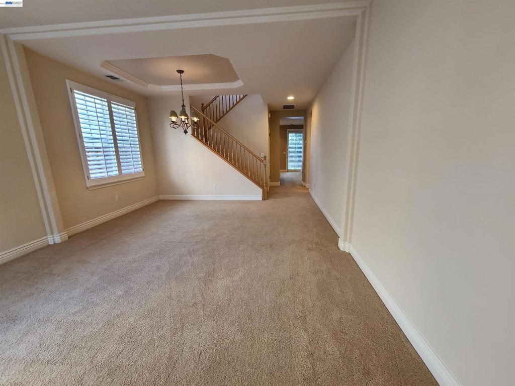 204 Abigail Cir Property Photo 3