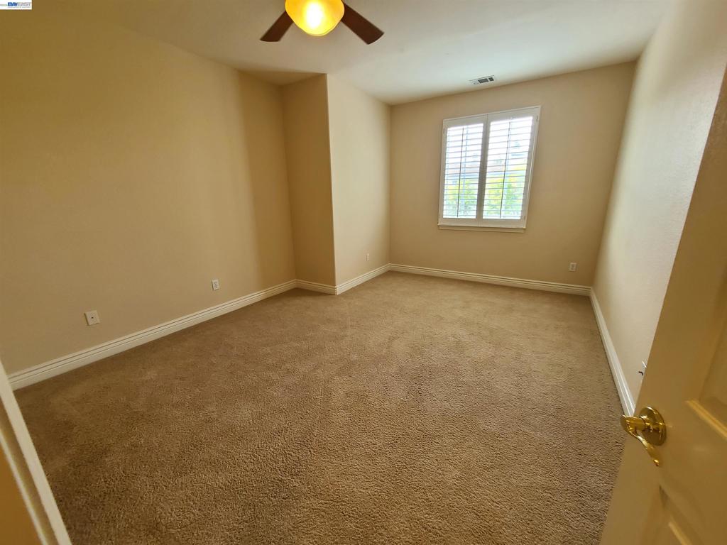 204 Abigail Cir Property Photo 28