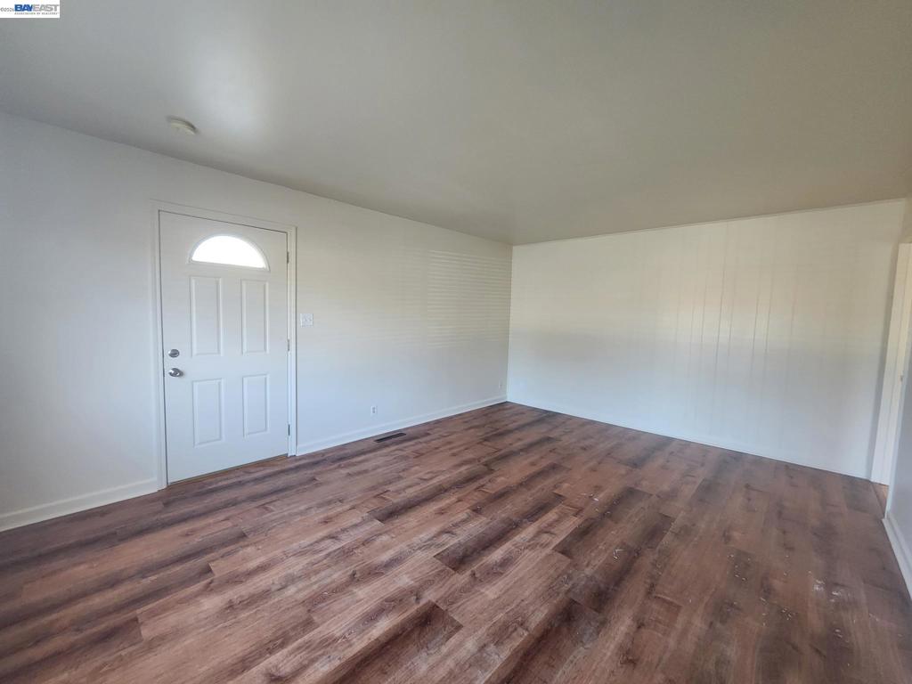 323 Adelle Street Property Photo 6
