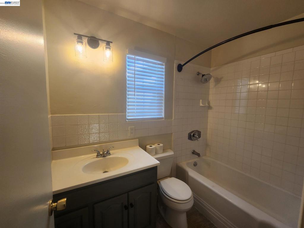 323 Adelle Street Property Photo 13