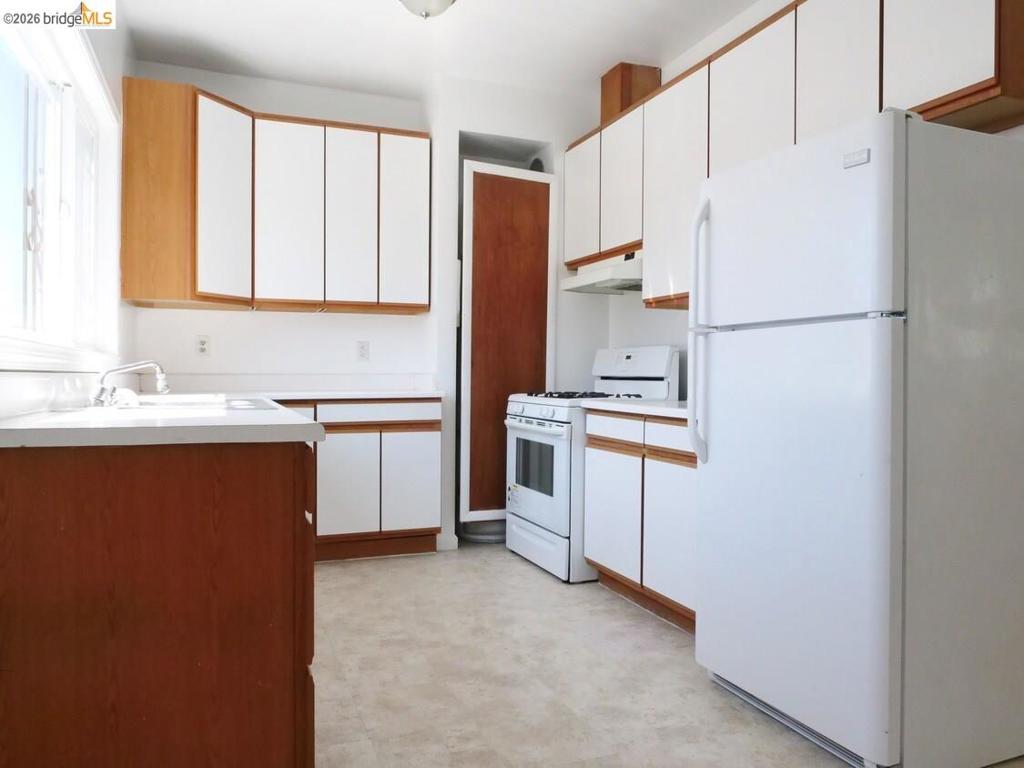 6547 Telegraph Avenue Property Photo 8