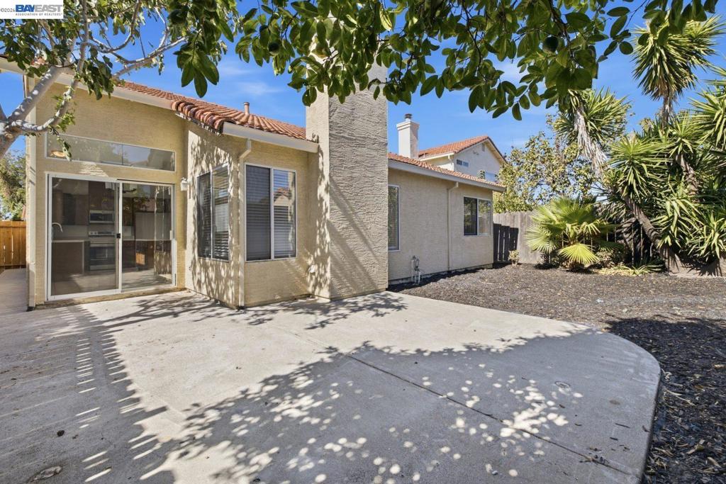2222 Woodhill Dr Property Photo 35