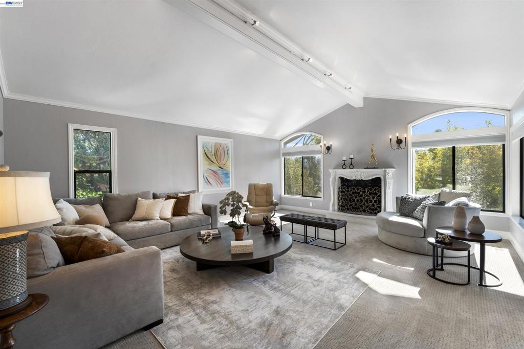 13 Kemp Court Property Photo 8