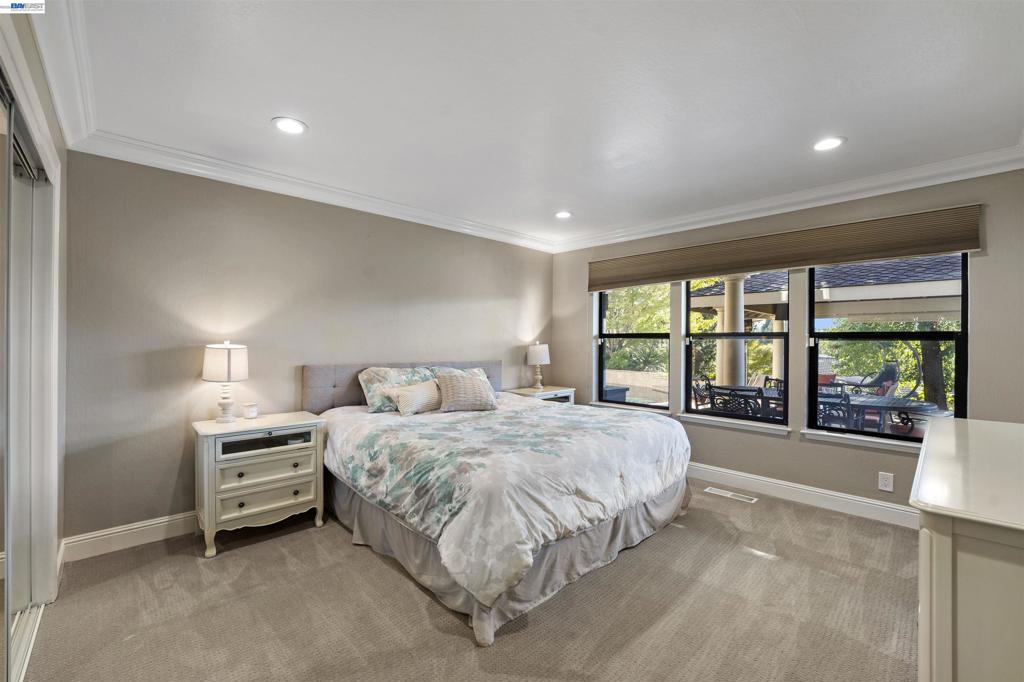 13 Kemp Court Property Photo 31