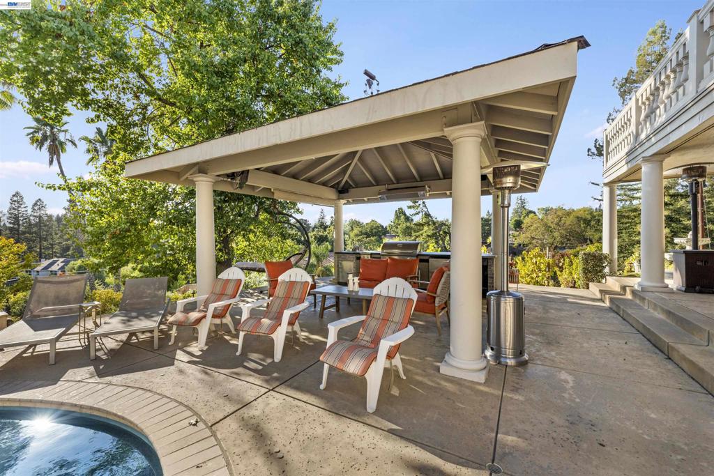 13 Kemp Court Property Photo 35