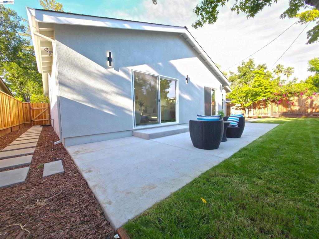 6746 Bollinger Rd Property Photo 25