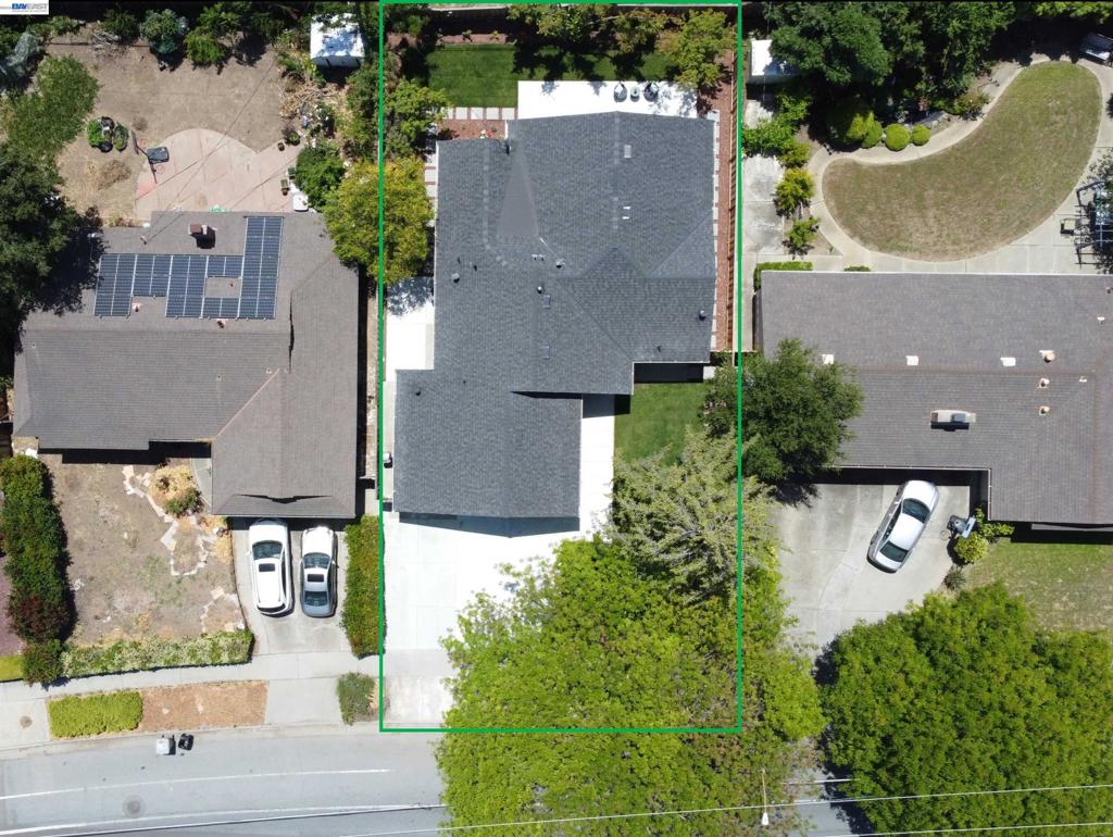 6746 Bollinger Rd Property Photo 27