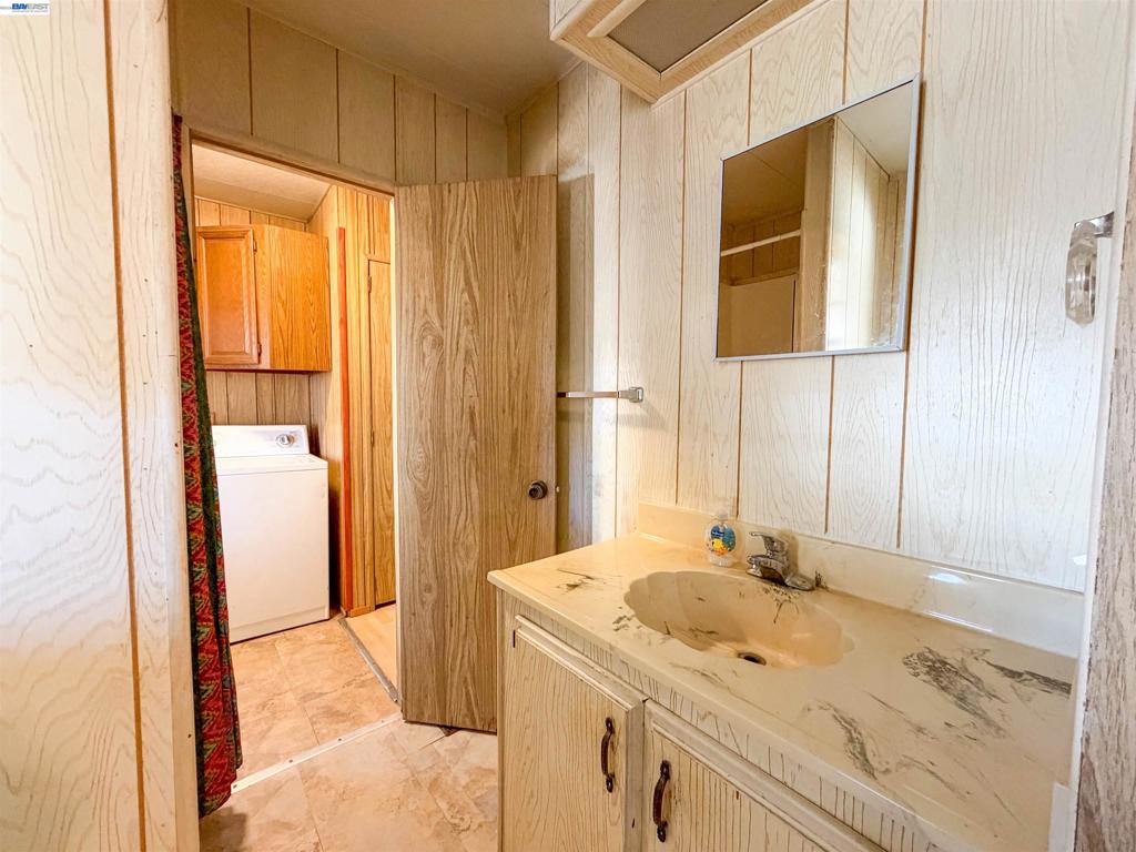 550 Hermitage Ct Property Photo 28