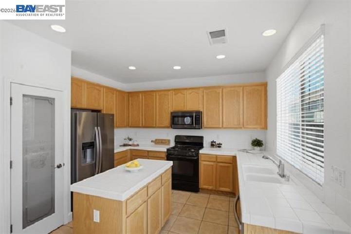 5217 Rainwood Way Property Photo 8