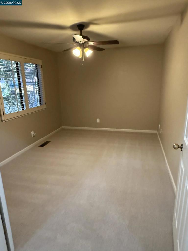 37 Liquidamber Ct Property Photo 15