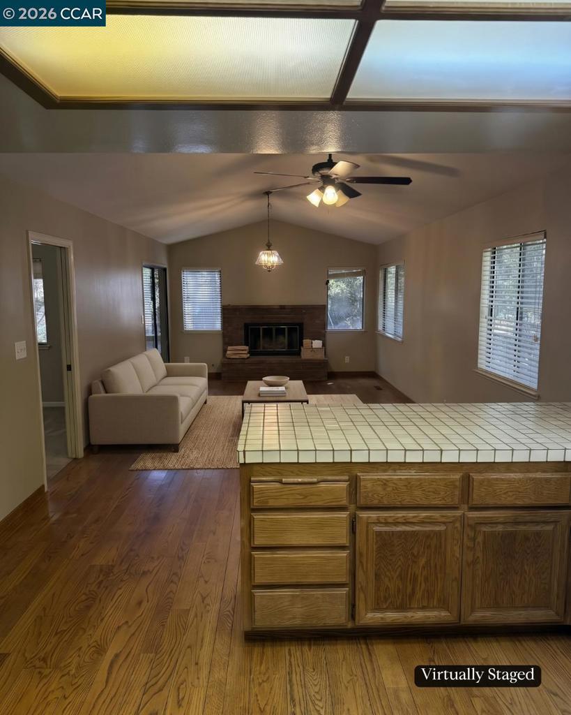 37 Liquidamber Ct Property Photo 16
