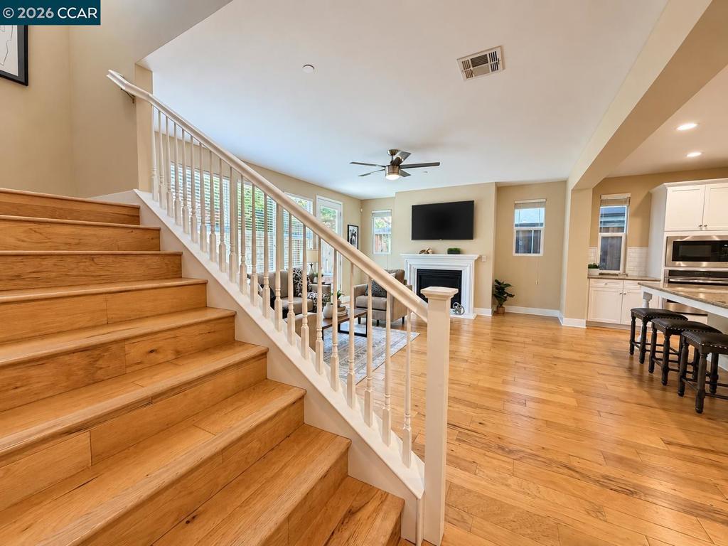 1096 Gardenia Loop Property Photo 9