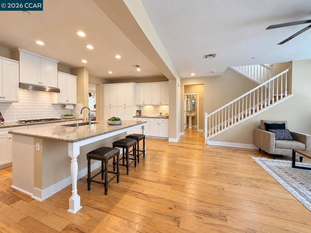 1096 Gardenia Loop Property Photo 10