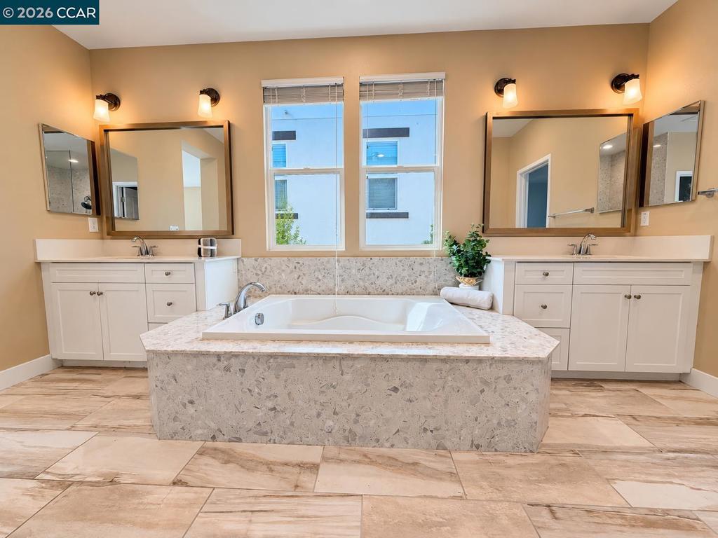 1096 Gardenia Loop Property Photo 33
