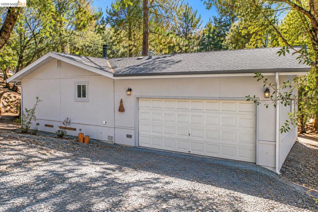 19327 Ferretti Rd Property Photo 4
