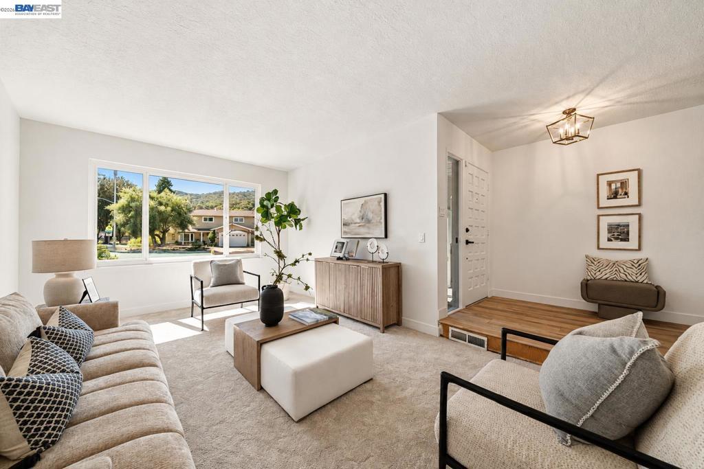 7761 Capewood Place Property Photo 8